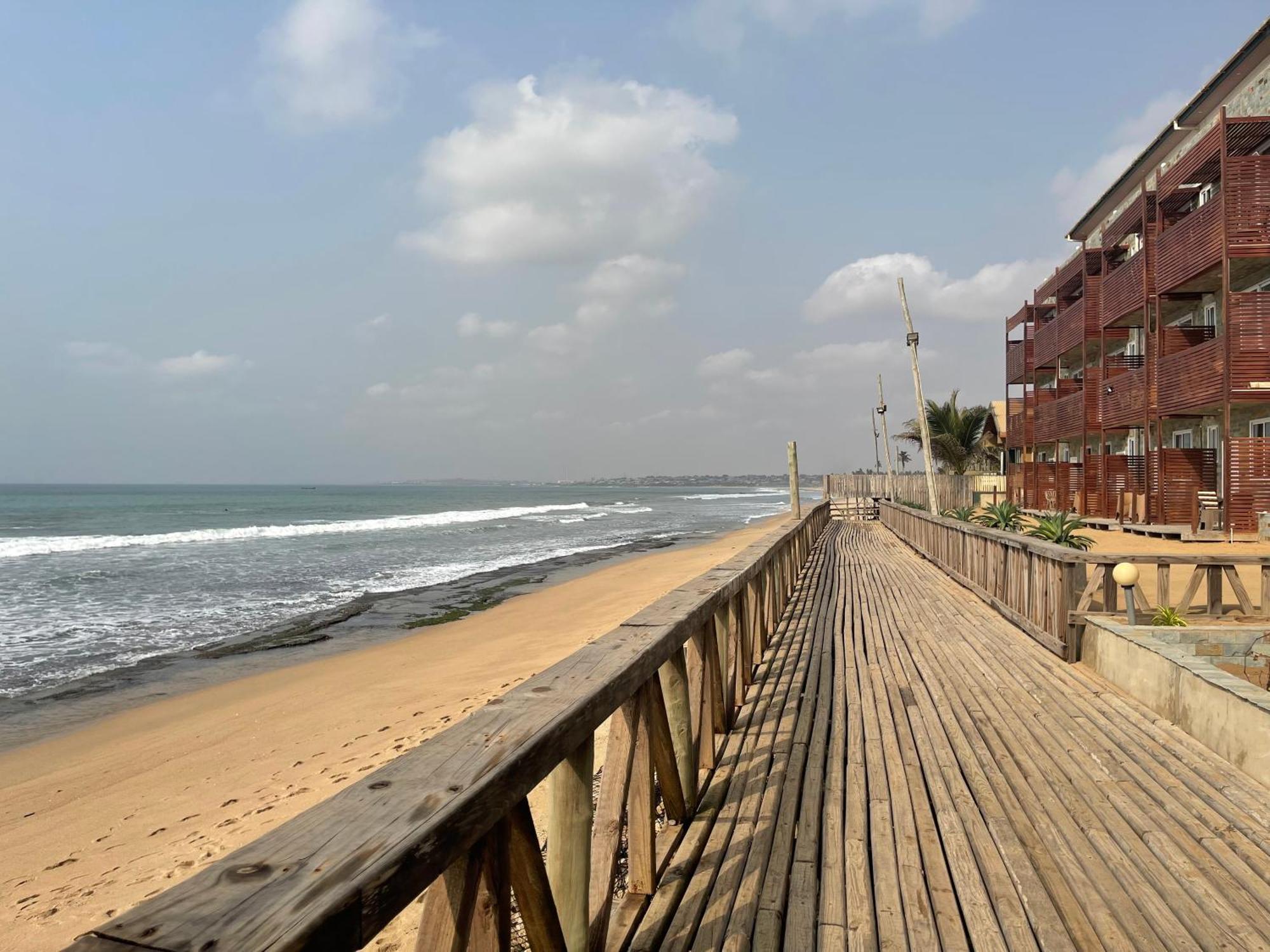 Ocean Green Beach Resorts And Villas Prampram エクステリア 写真