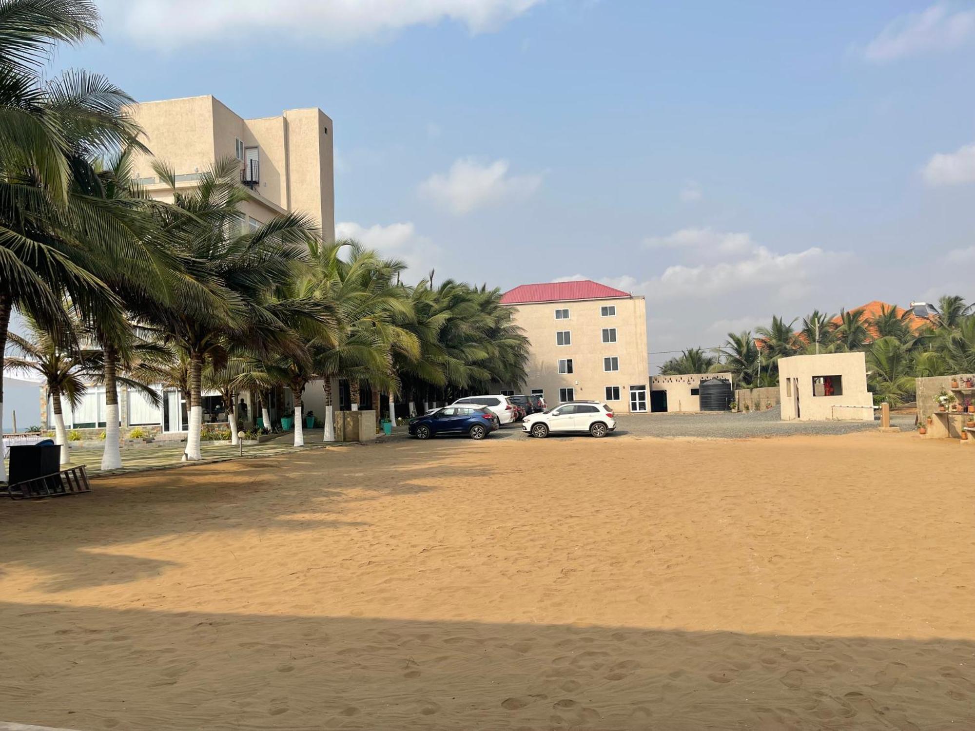 Ocean Green Beach Resorts And Villas Prampram エクステリア 写真