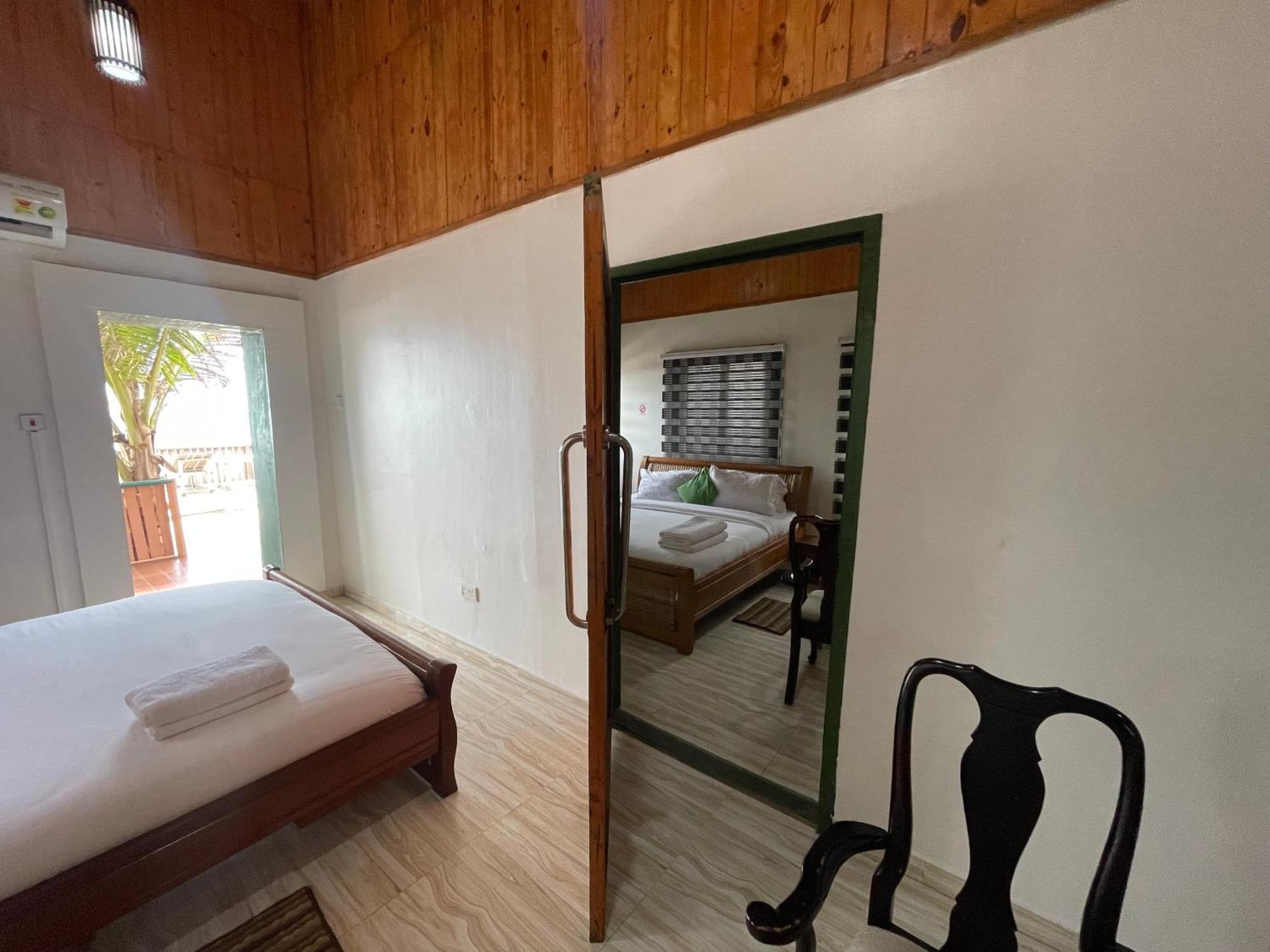 Ocean Green Beach Resorts And Villas Prampram エクステリア 写真