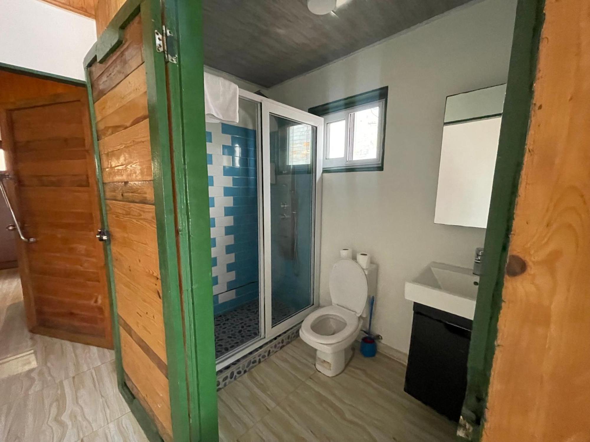 Ocean Green Beach Resorts And Villas Prampram エクステリア 写真